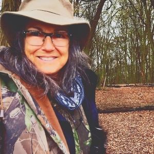 Meet your Posher, Rena